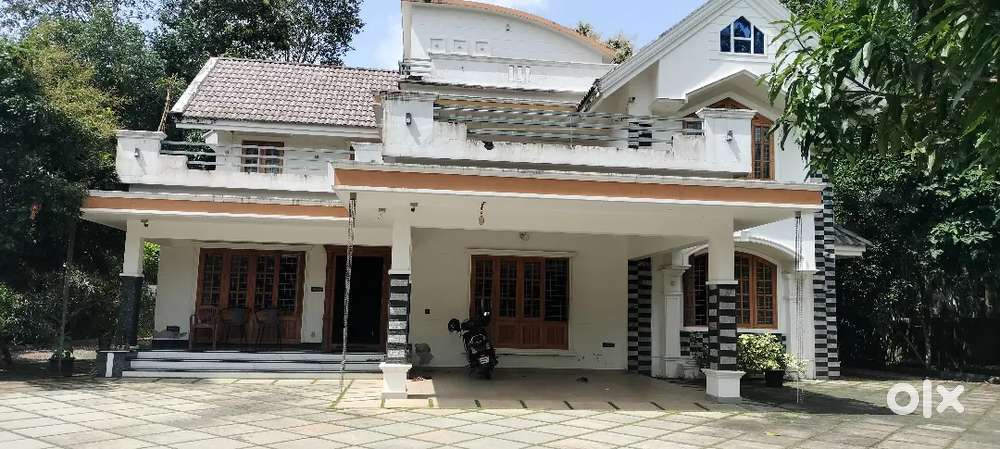 4571 Sqft, 5 BHK, LUXURY VILLA FOR SALE @ PATHANAMTHITTA