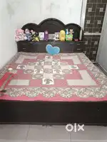 king size double bed with gadda