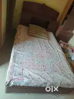 4*6 bed with supporting storage
