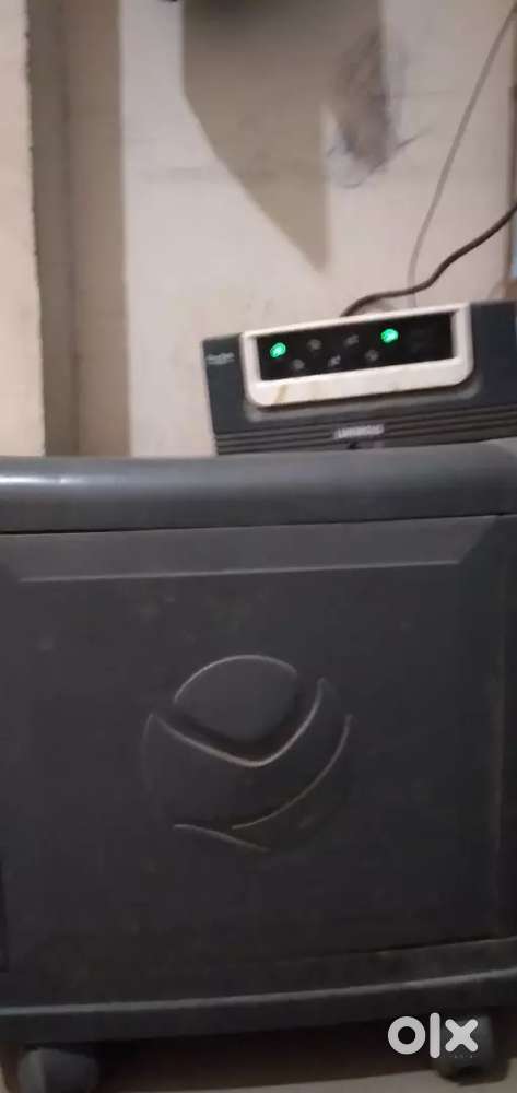 Single battery inverter in very good condition.
