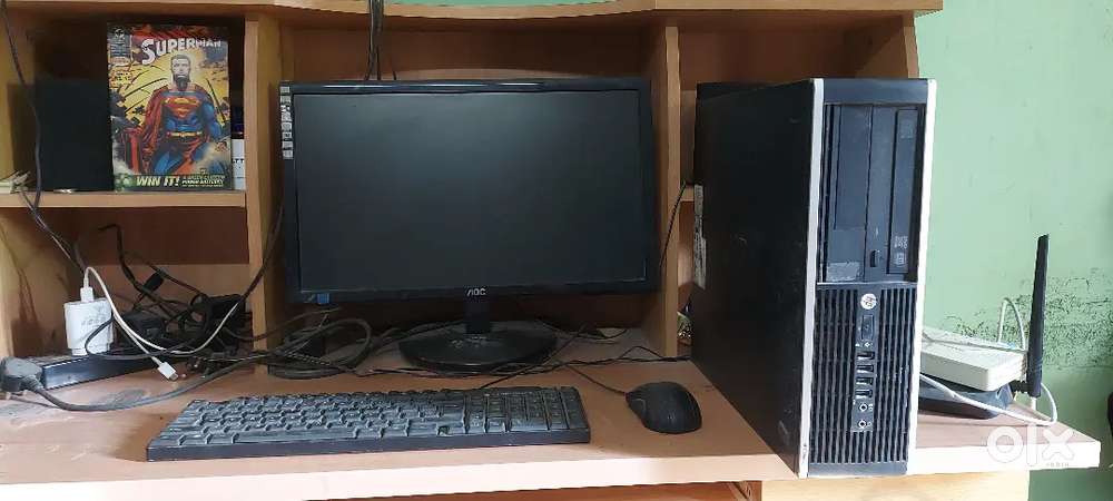 Gaming computer with 21 inch LED monitor
