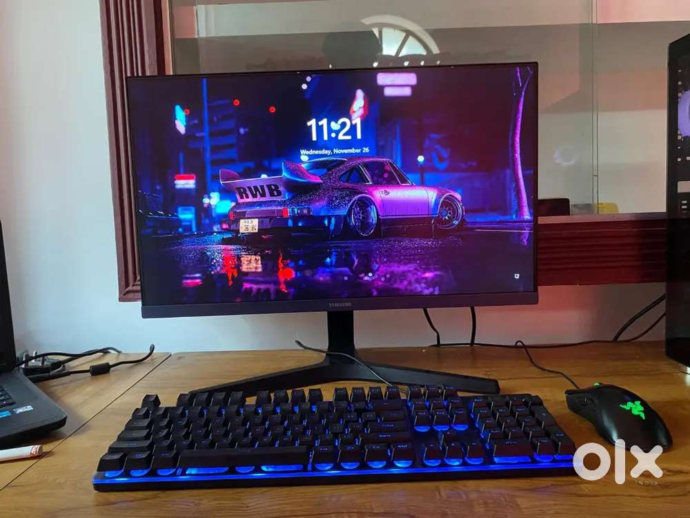 PC for gaming and editing with keyboard and mouse