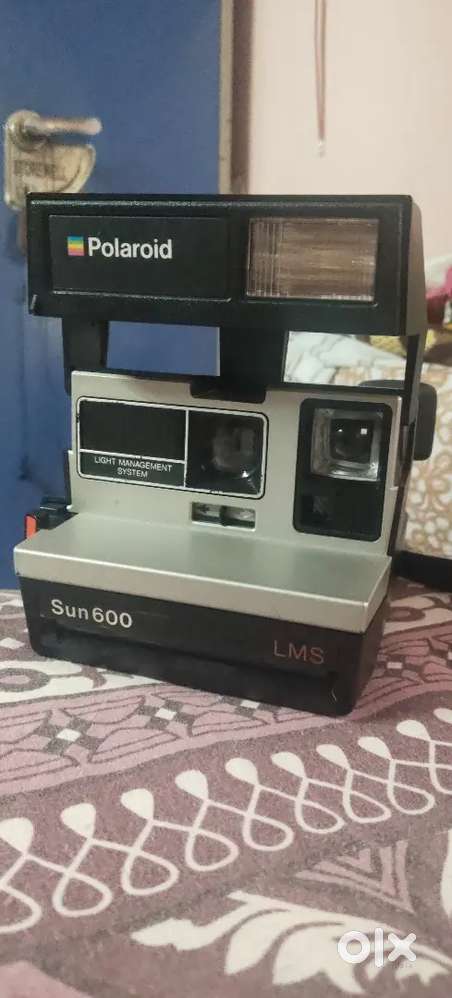 Polaroid camera sun 600