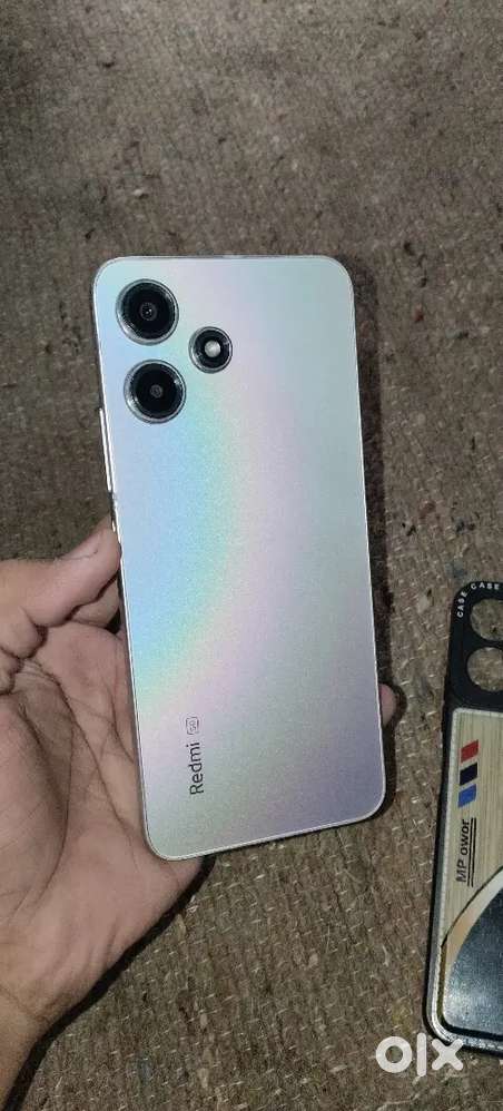 6 .128  17 mouth old phone hai redmi 12 5g