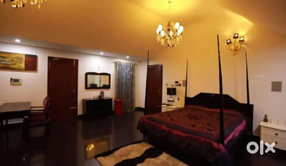 Posh villa for sale at kadavandhra