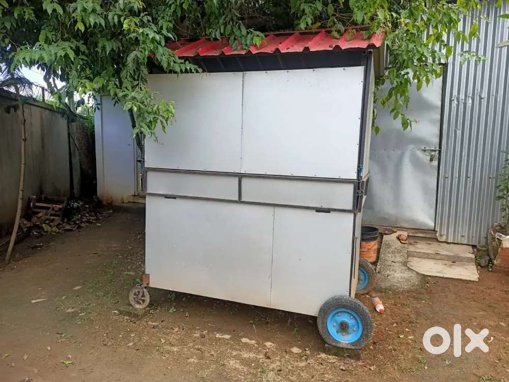 Fully equipped food cart for rent in Guwahati.