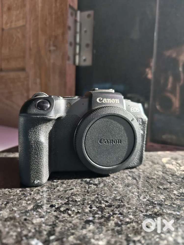 Canon EOS RP mirrorless camera Body Only