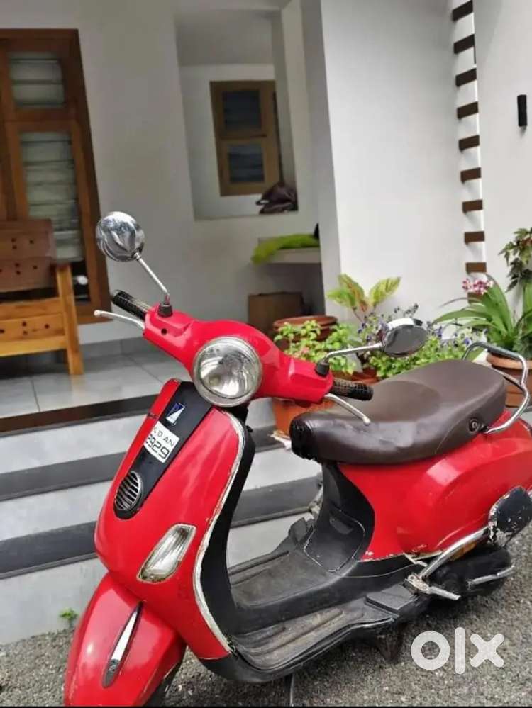 Vespa New tyreNew selfmoter