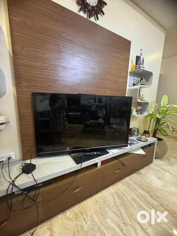 55” Sony LED TV in Excellent Condition