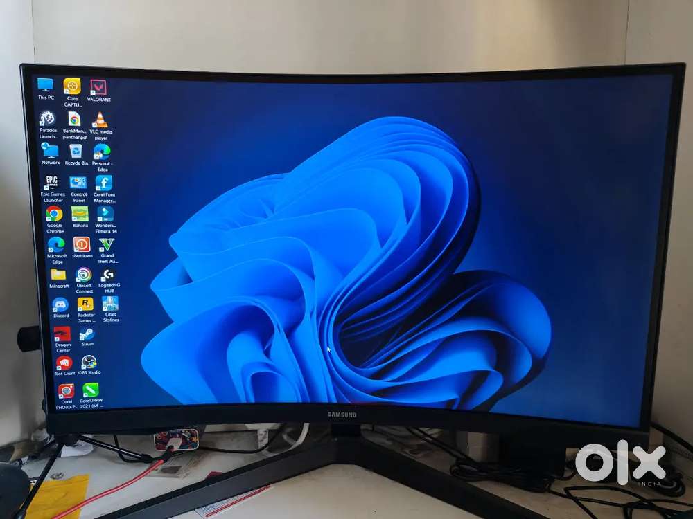 SELLING SAMSUNG G5 ODYSSEY 144Hz GAMING MONITOR