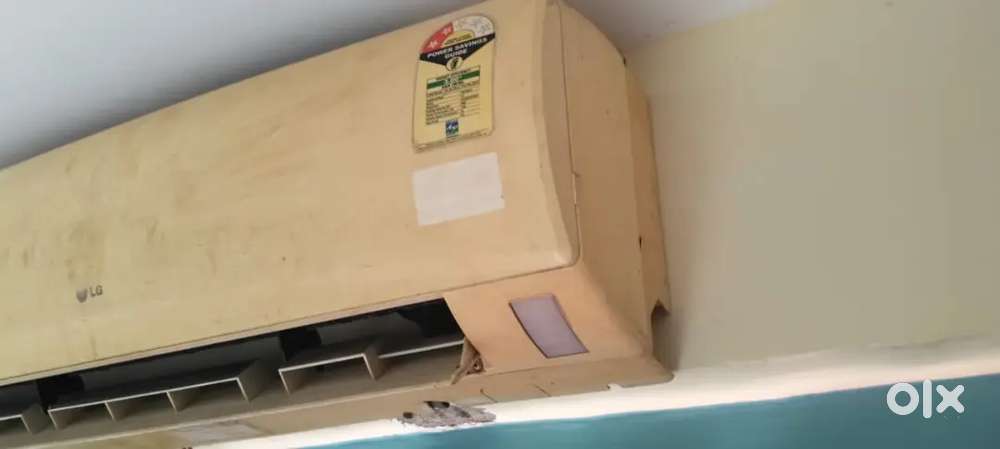 Ac for sale 12000 and Aquaguard for 2500