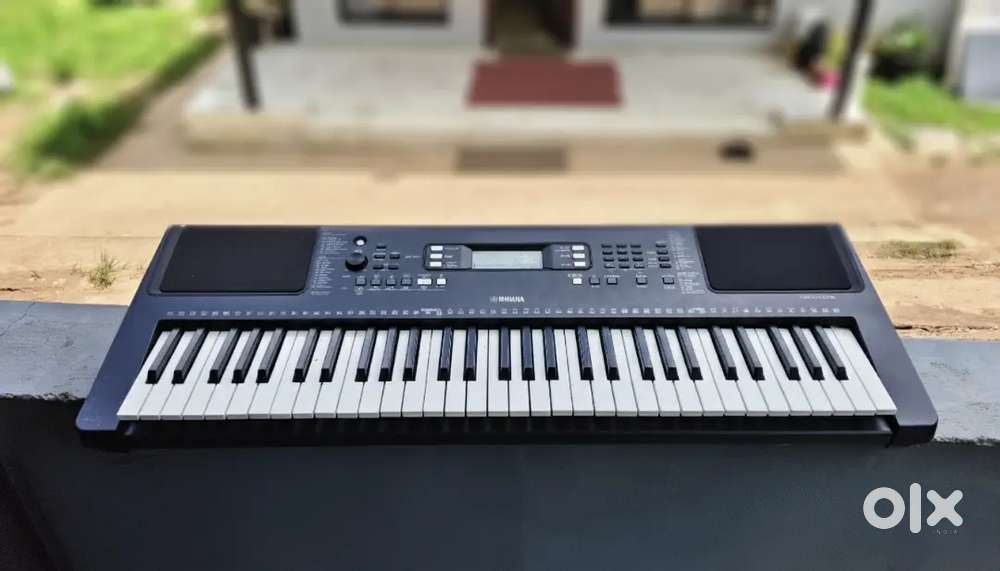 Yamaha PSR-E373