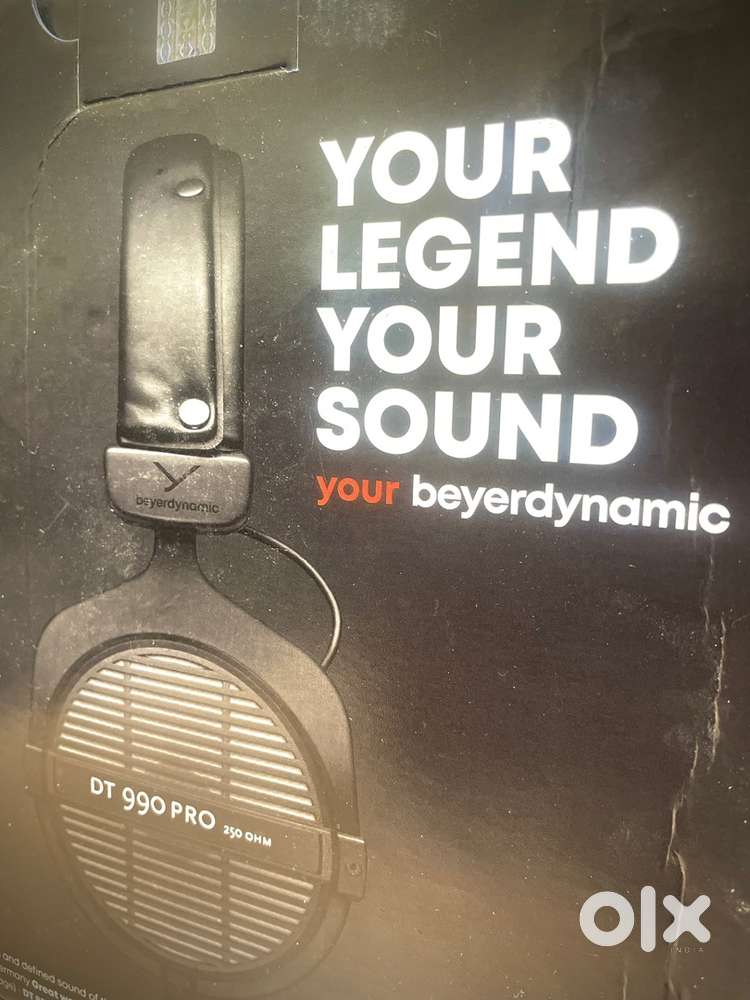 Beyerdynamic DT 990 Pro 250 Ohm Open-Back Studio Headphones