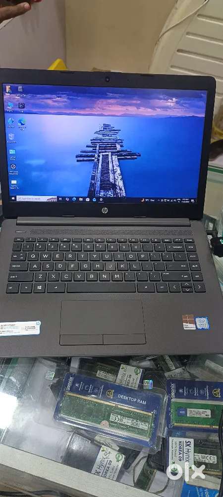 Hp laptop 240 g7 ,Intel Core i3  8th gen ,Ram 8 gb DDR4  , SSD 256 gb