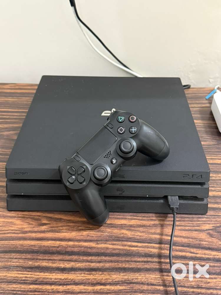 Ps4 pro new console 1tb