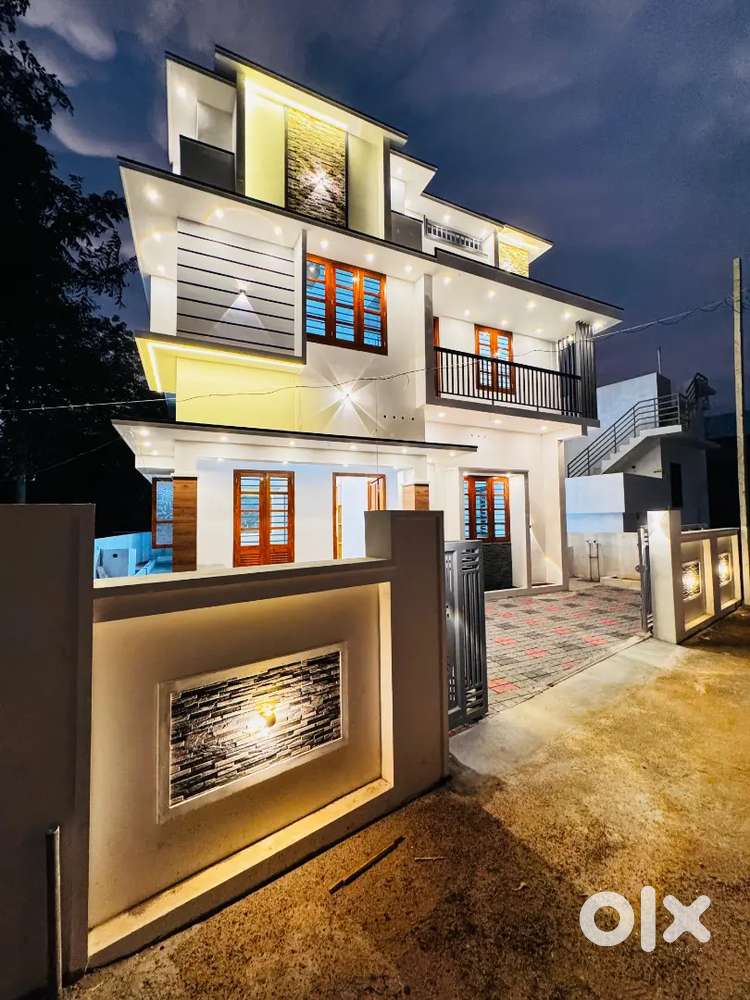 4bhk 4.300cent Vattiyoorkavu Puliyarakonam