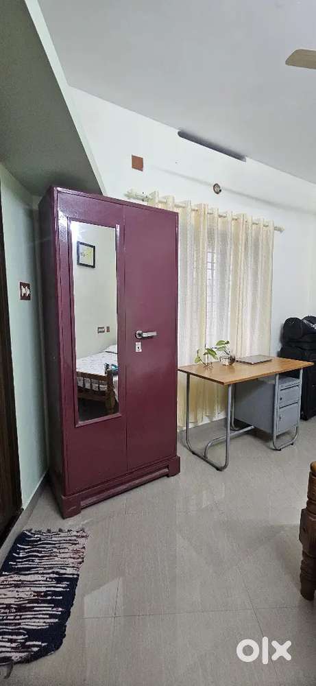 **Urgent**PG rooms for Girls AC/Non Ac-Nov 1 onwards-4 occupancy