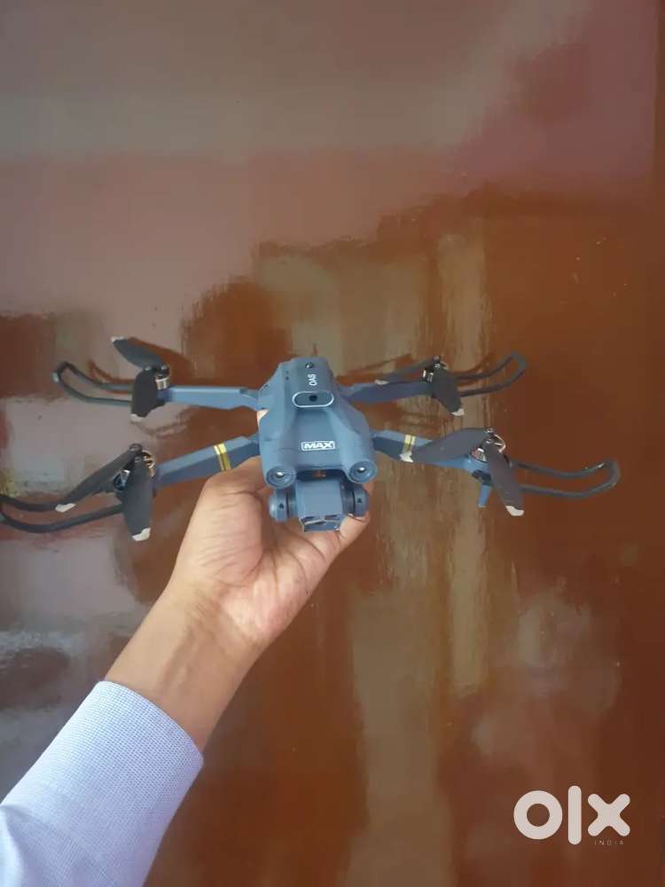 Max 3 drone in New condition