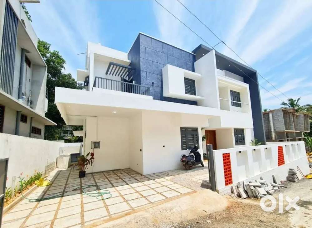 NEW HOUSE FOR SALE KAZHAKOOTTAM POTHENCODE