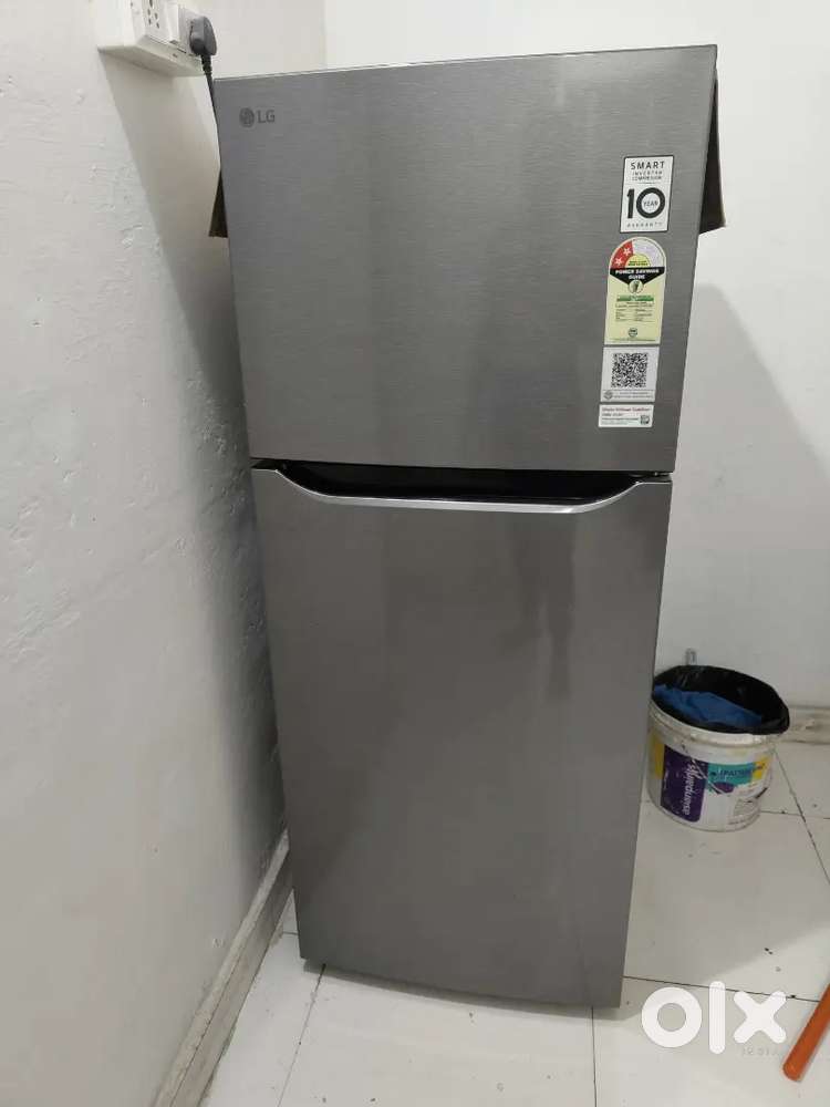 Lg double door fridge 242 ltr