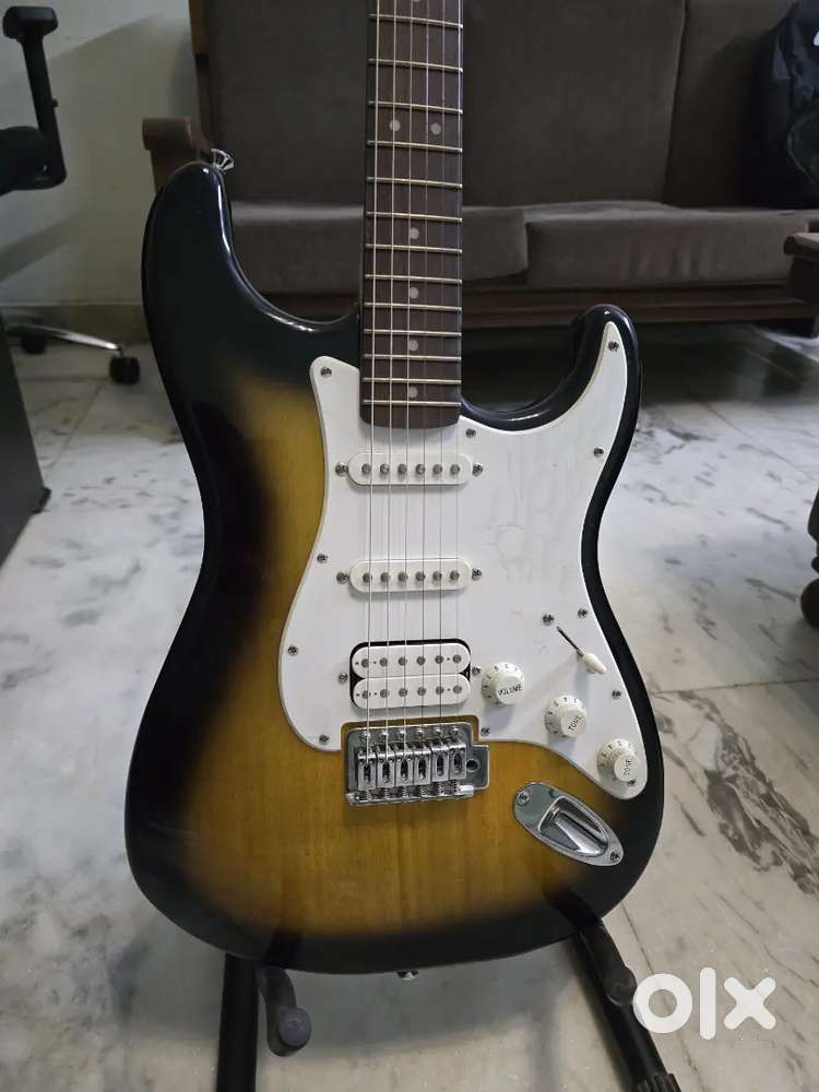 Unused Fender Electric Guitar 2022 purchased (Price Negotiable)
