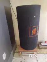 JBL Base tube speaker