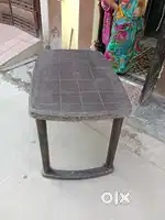 Plastic daining table