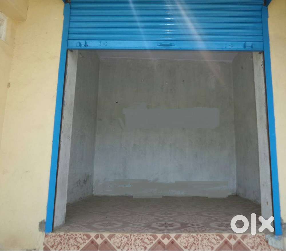 Commercial Building with Land available for Sale at Kavangarai, Redhil