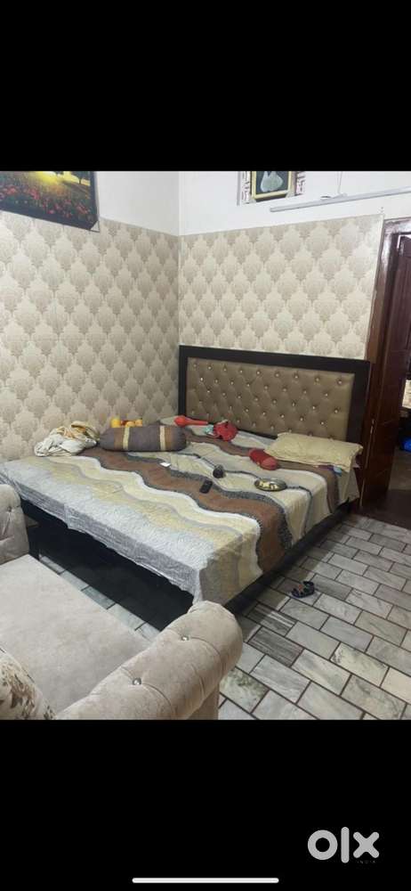 I have brown colour stone bed.