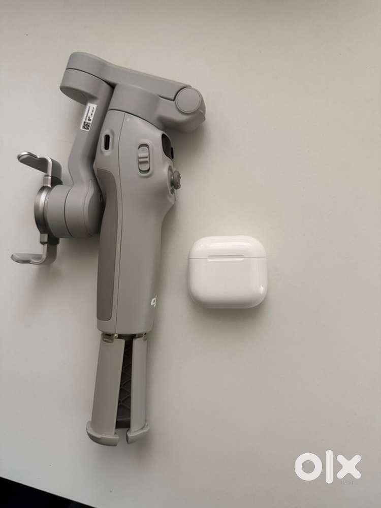 Dji osmo 7 gimbal & apple airpods 4