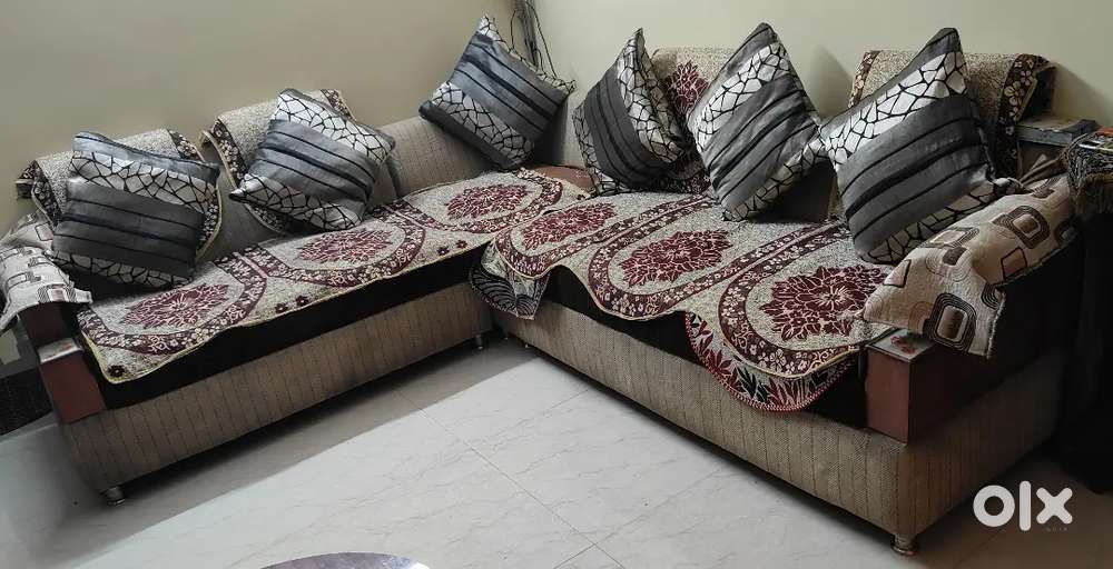 L corner sofa 6 seater