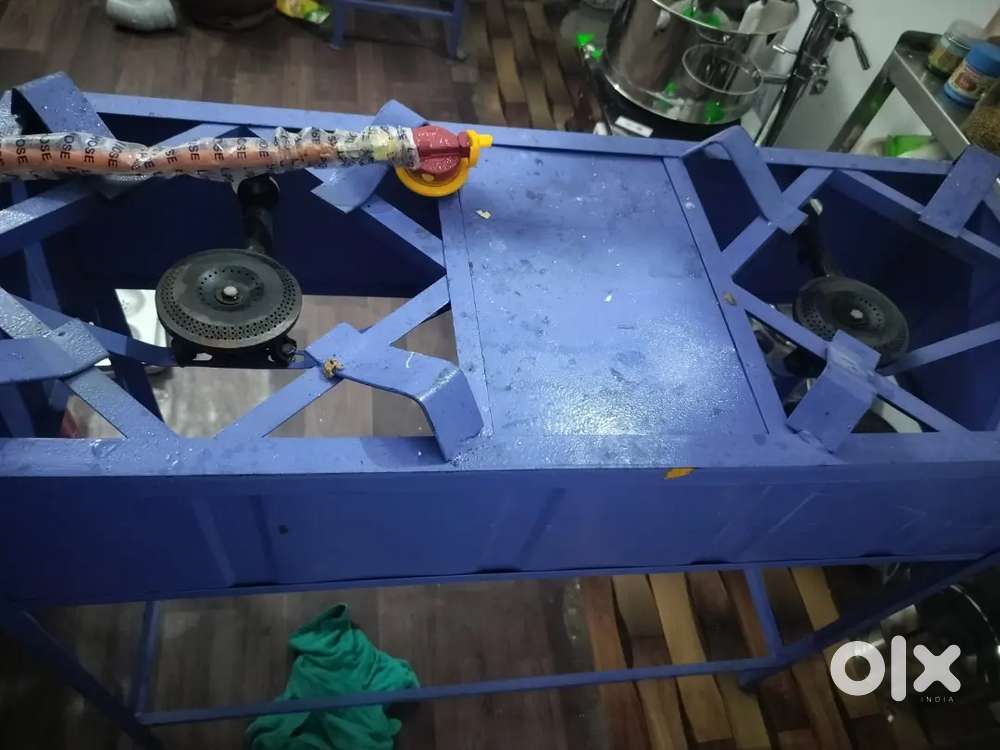 Two burner gas stove