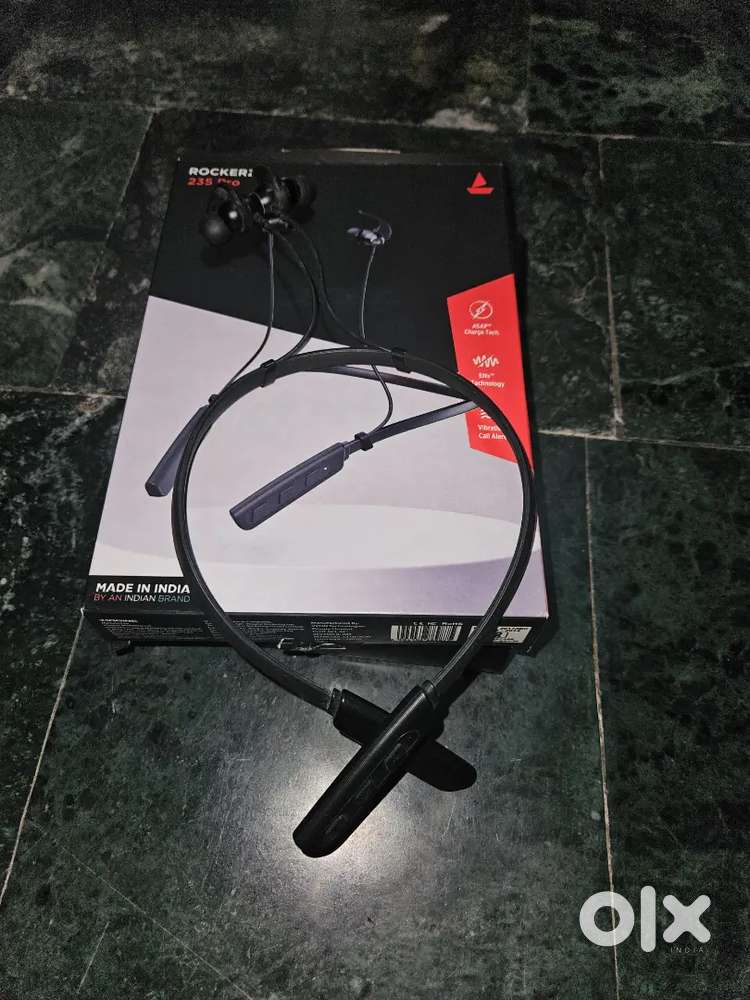 Boat Bluetooth Earphones