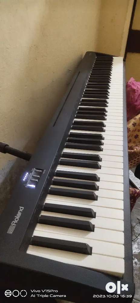 Digital Piano keyboard for sale Roland FP10