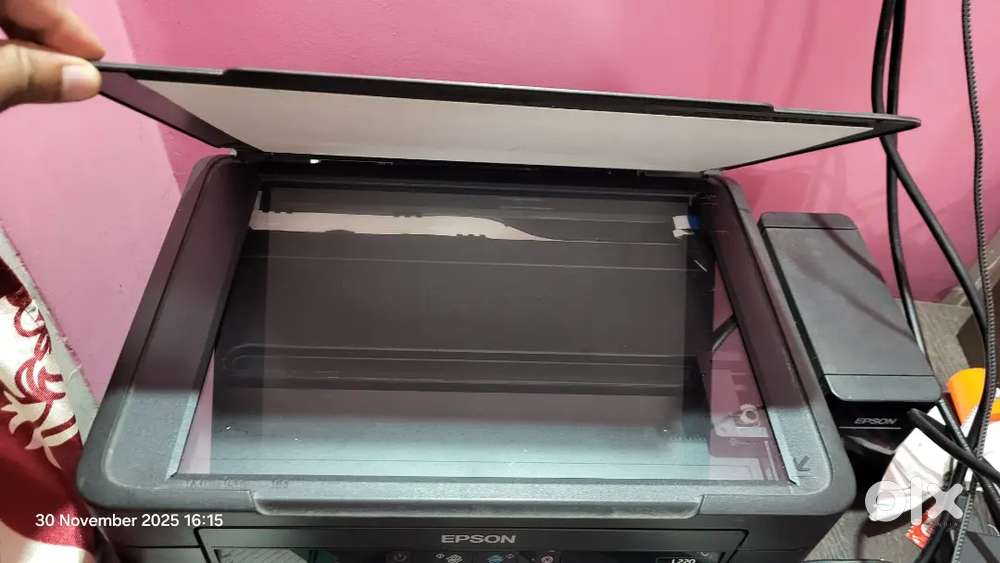 Printer inkjet . Epson L220 .