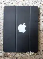 6th gen, Wifi only, 32 gb, with company charger
