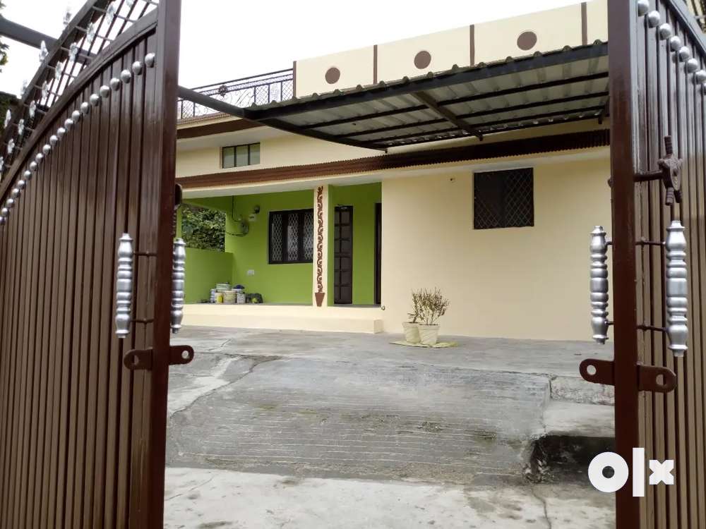 A 1 bhk house is available on rent