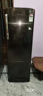 Fridge Samsung 3 star 255 litre