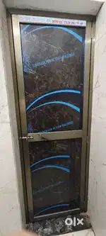 Alumuniuam door