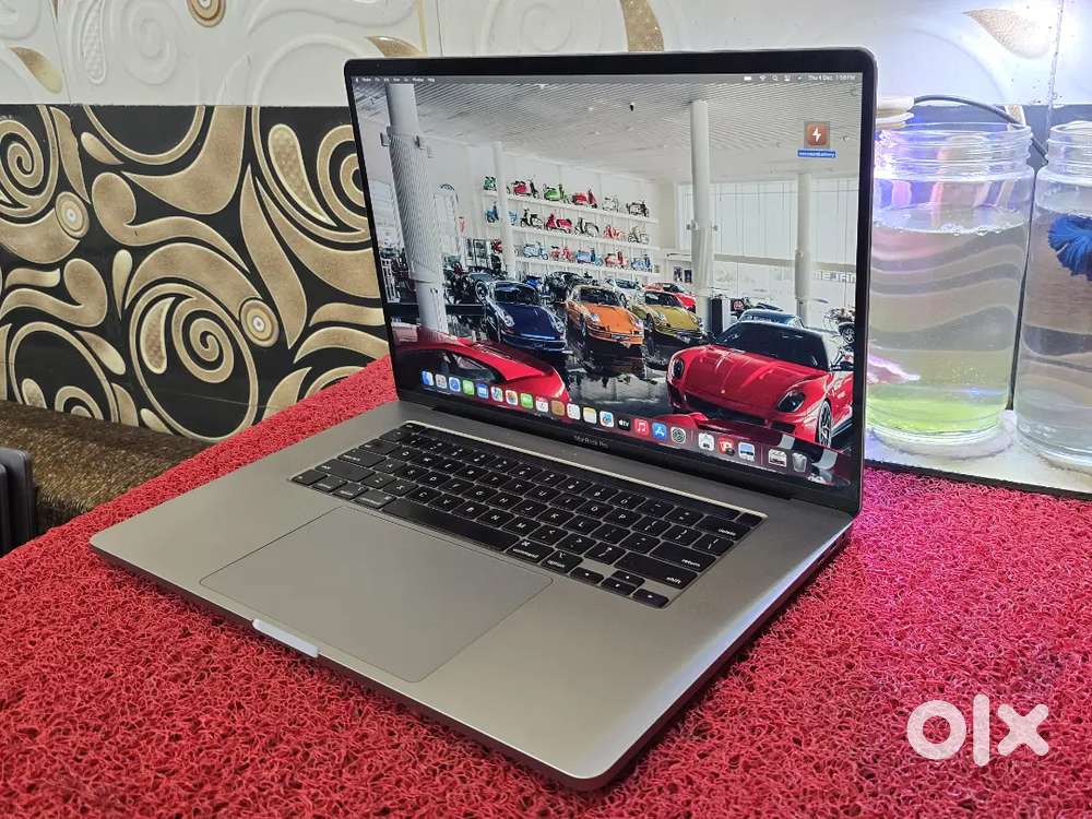 Apple Macbook Pro 2021 i7 16gb 512gb 5.5gb Graphics 16inch Retina