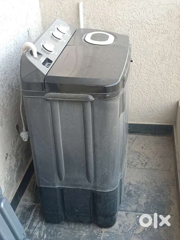 Thomson Semi Automatic Washing Machine