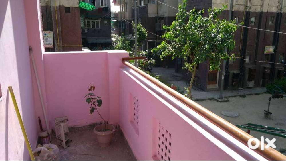 1 BHK society flat in New Kondli, Mayur Vihar phase 3