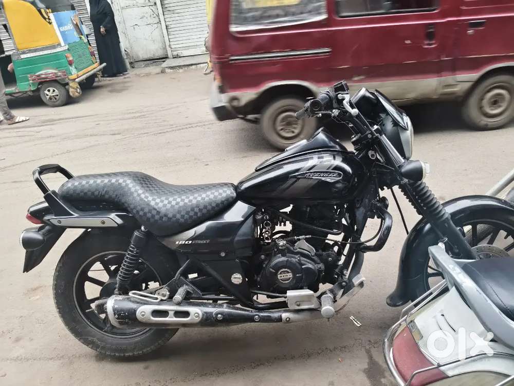 Sell my bike urjent bajaj avenger 180