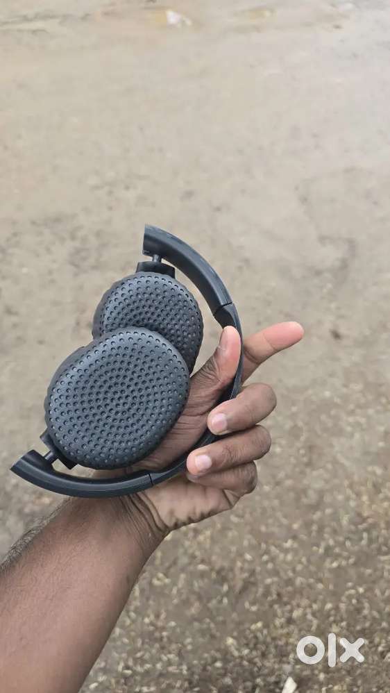 Skull candy ear phones wireless