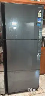 Excellent Condition HITACHI, vide Model REF RVG 610PND3] Refrigerator