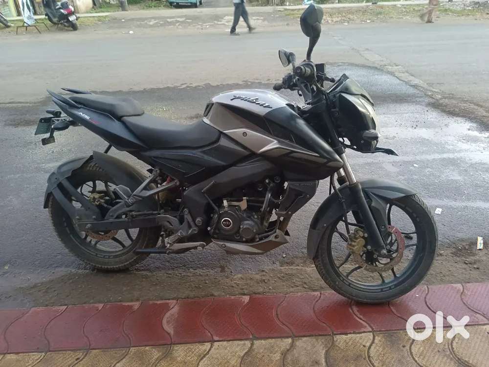Best condition pulsar ns 160