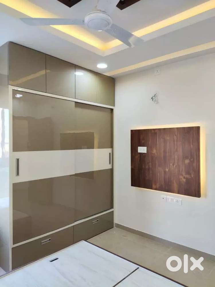 Hello we r intrior. Very reznobel price (950 )square feet