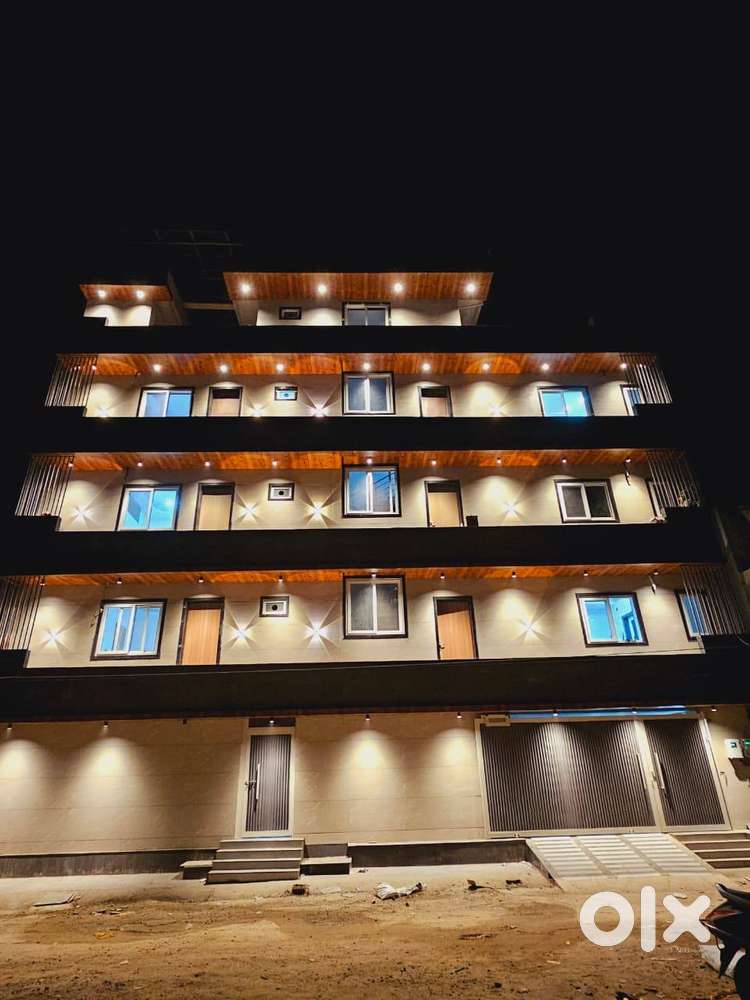 4BHK Luxurious Flat On 4th Floor