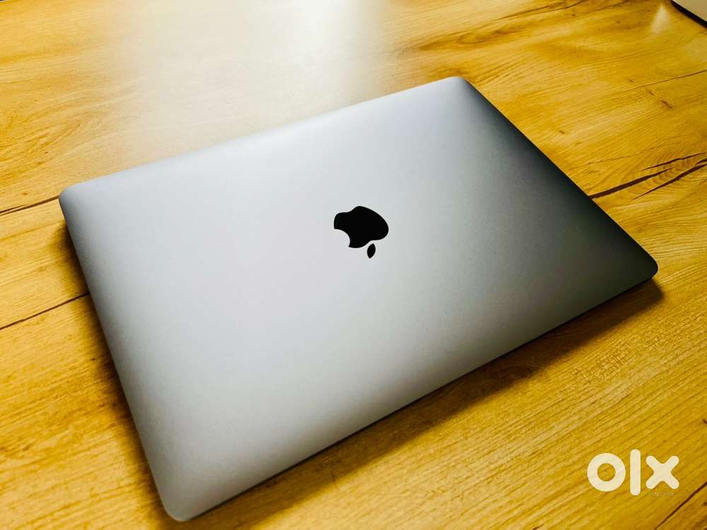 Still in Warranty MacBook Air M1, 8GB RAM, 256GB SSD