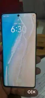 Looking to sell my mobile vivo v40 5g 8gb 256gb